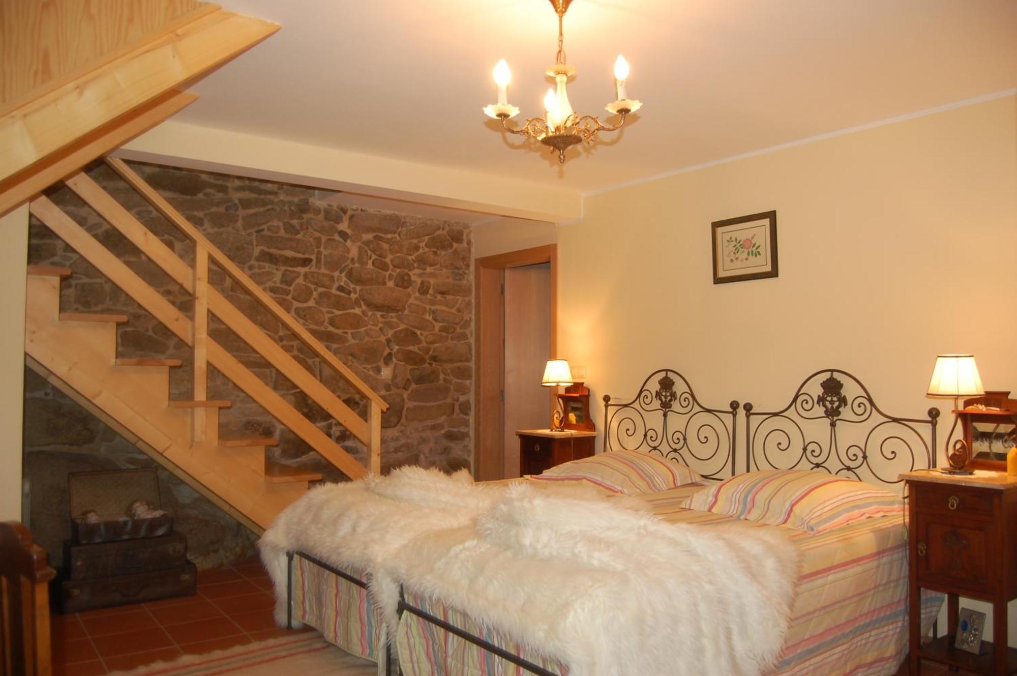 Outros Tempos Turismo De Aldeia Hotell Aricera Eksteriør bilde
